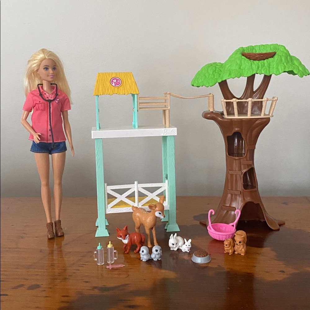 Barbie animal rescuer doll woodland forest rescue center shelter and playset